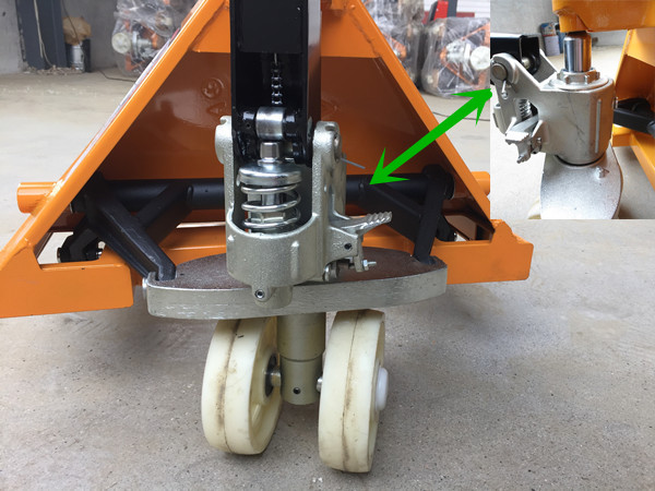 2噸手動液壓叉車一站式廠家供應地牛多少錢--河北東圣吊索具制造有限公司--小型攪拌機|石材夾具|液壓堆高車|手動叉車 2噸手動液壓叉車一站式廠家供應地牛多少錢--河北東圣吊索具制造有限公司--小型攪拌機|石材夾具|液壓堆高車|手動叉車