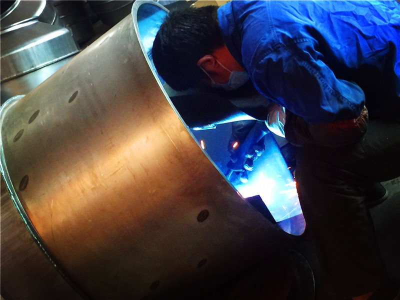 小型攪拌機(jī)內(nèi)部焊接技術(shù),保證無縫焊接--河北東圣吊索具制造有限公司--小型攪拌機(jī)|石材夾具|液壓堆高車|手動叉車 小型攪拌機(jī)內(nèi)部焊接技術(shù),保證無縫焊接--河北東圣吊索具制造有限公司--小型攪拌機(jī)|石材夾具|液壓堆高車|手動叉車