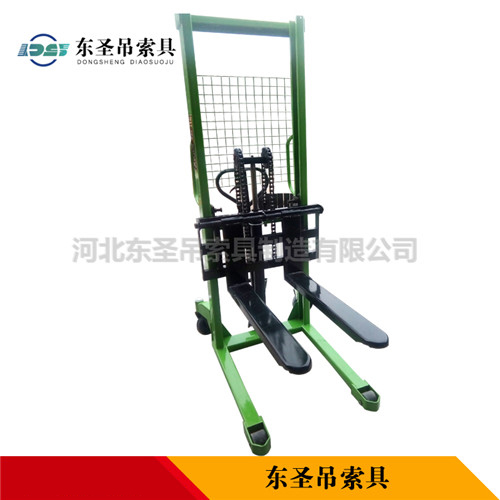 液壓堆高車使用輕巧便捷與設(shè)計方案何關(guān)系？--河北東圣吊索具制造有限公司--小型攪拌機|石材夾具|液壓堆高車|手動叉車