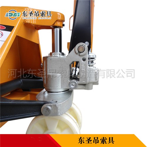 地牛搬運車液壓缸部位--河北東圣吊索具制造有限公司--手動叉車|液壓堆高車|小型攪拌機|石材夾具 地牛搬運車液壓缸部位--河北東圣吊索具制造有限公司--手動叉車|液壓堆高車|小型攪拌機|石材夾具